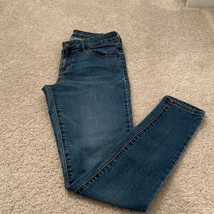 Old Navy skinny Jeans, midrise and very stretchy